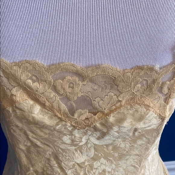 Victoria’s Secret Dark Cream Lace Bodysuit-small - Picture 6 of 9